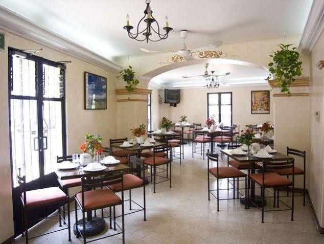 Capital O Parador Crespo Hotel, Oaxaca Екстер'єр фото